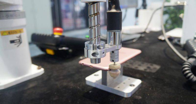 越疆DOBOT輕量型全感知工業機器人 補齊傳統工業機器人短板